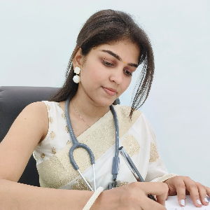 Dr Ayushi Arora