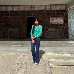 Dr Manya Sahai
