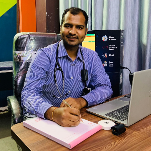 Dr. Himank Agrawal - Family Medicine in Indore
