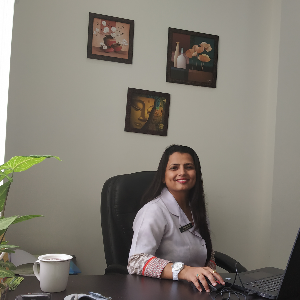 Dr. Tanju Khurana - Ayurveda in Gurgaon