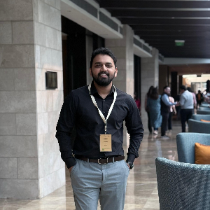 Dr Vishnu M
