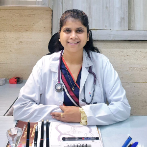 Dr. Yashi Singh - Internal medicine in Greater Noida