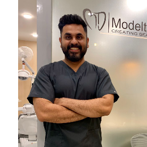 Dr. Nikhil Dawar - Dentist in North West Delhi