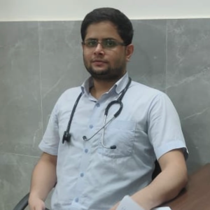 Dr Saksham Kumar