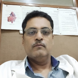 Dr. Bipul Kumar Sinha - Internal medicine in Gautam Buddha Nagar