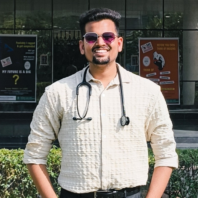 Dr Ashish Kumar Singh, General Physician