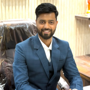 Dr Akshay Bhole