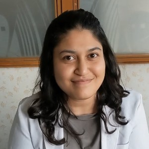Dr Apoorva Bansal