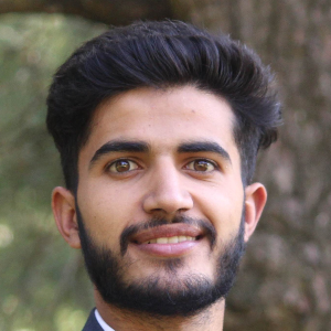 Dr Shujat Shamas