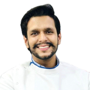 Dr. Akshay Verma - Dentist in 