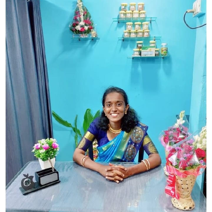 Dr Monali Vyas