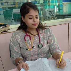 Dr. Aishwarya Mahajan - Internal medicine in Hapur