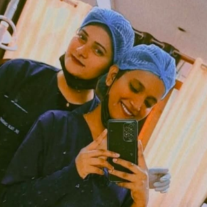 Dr. Pinki Singh - Dentist in 