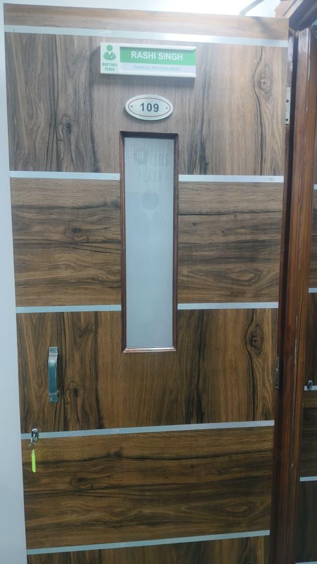 In clinic/ vedio - 1433