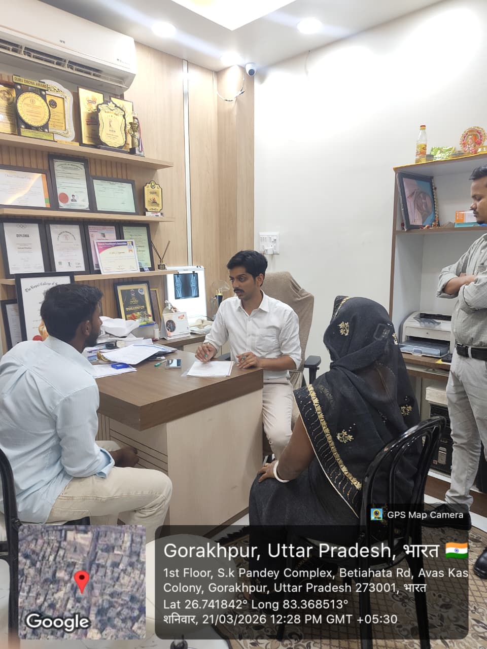 Khetan Knee n Shoulder Clinic - 2002