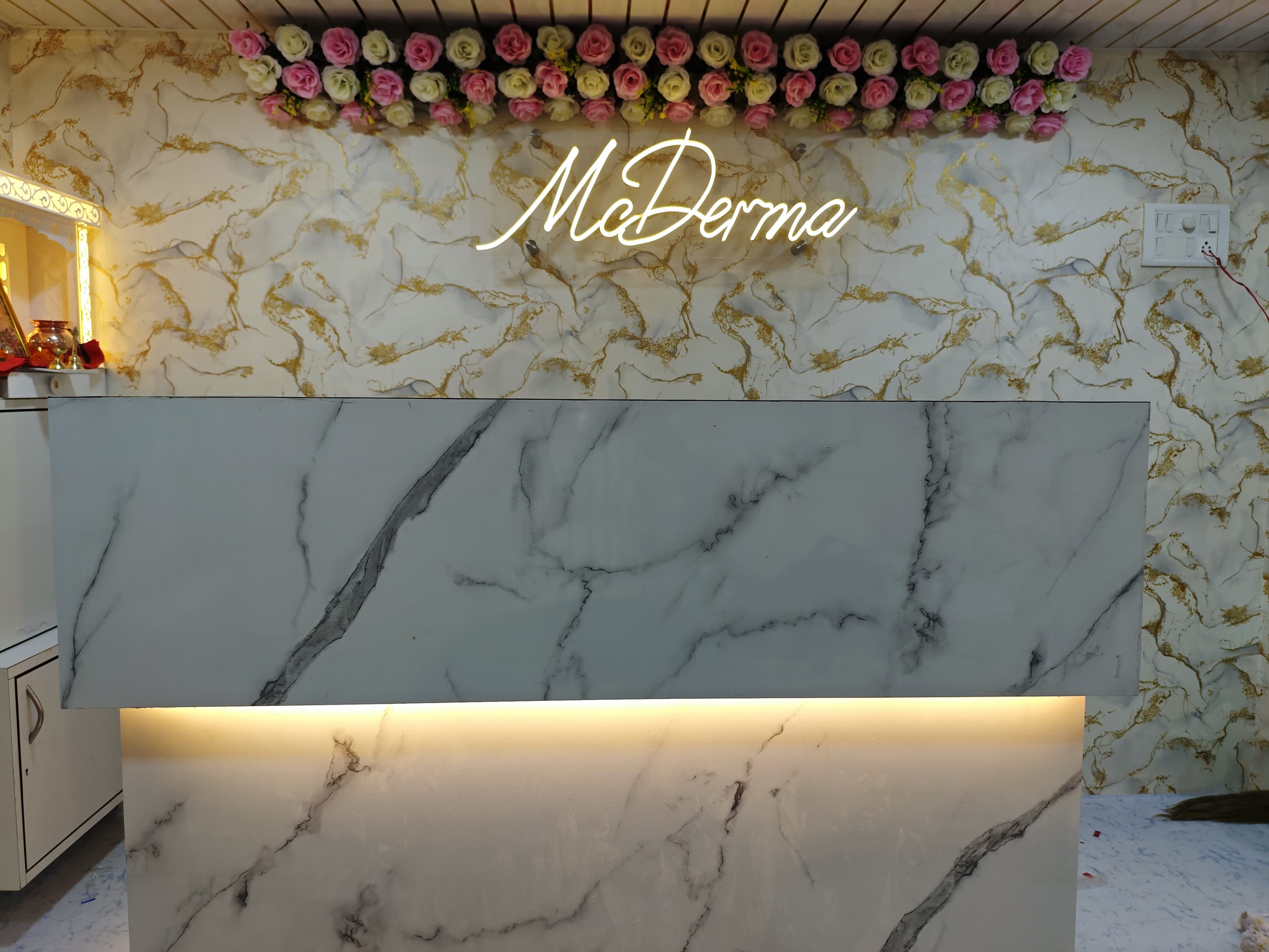 McDerma/ Dr. Rekha Chaudhary' - 1813