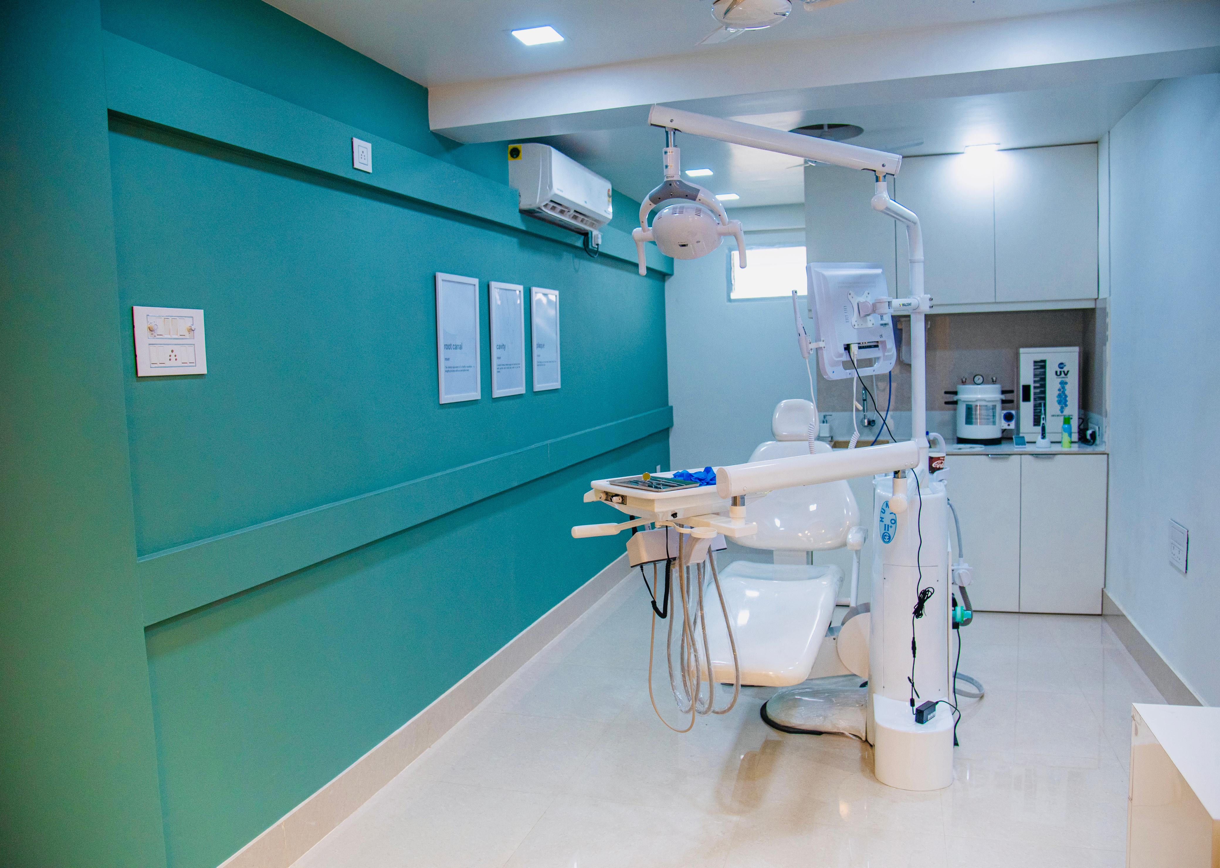 The Smile Studio - 1960