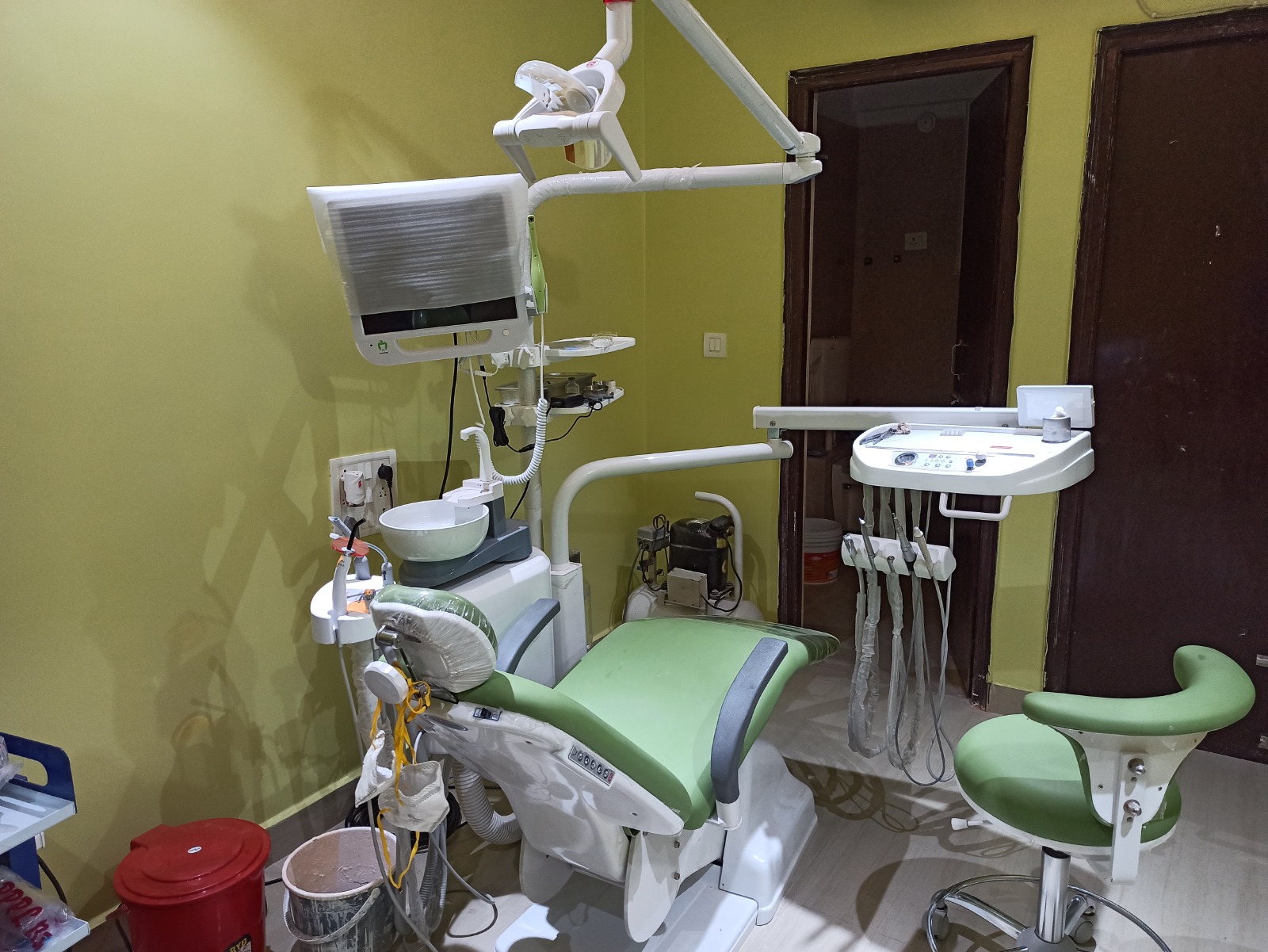 Magadh Oro Dental - Implant & Orthodontic Clinic - 86