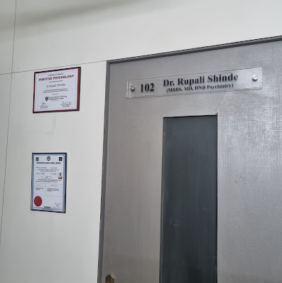 MIND STORY CLINIC - 1828